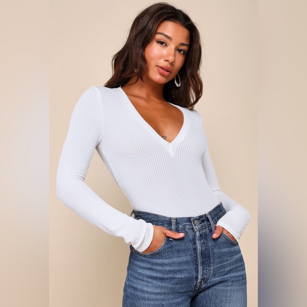 NWT Lulu's Simply Attractive White Ribbed V-Neck Long Sleeve Bodysuit medium
